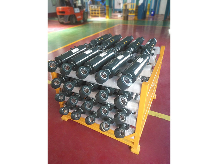 Engineering machinery oil cylinder